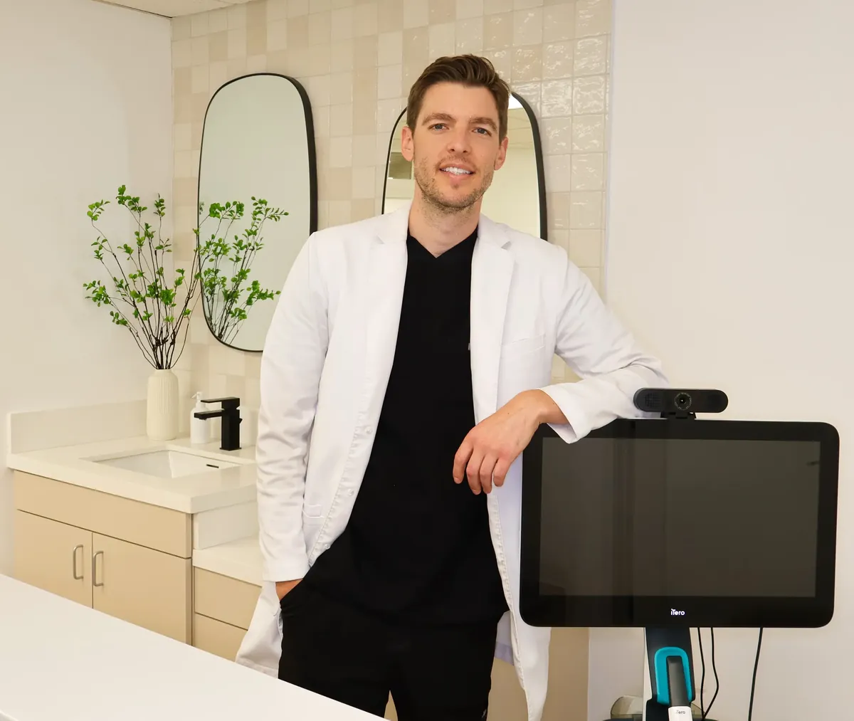 Dr. Robert Berger, board-certified orthodontist in Anaheim CA with iTero digital scanner